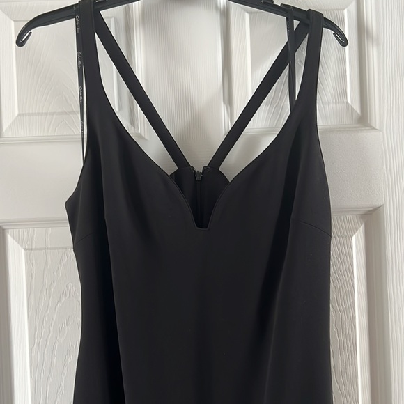 Women’s Dress - Picture 2 of 6